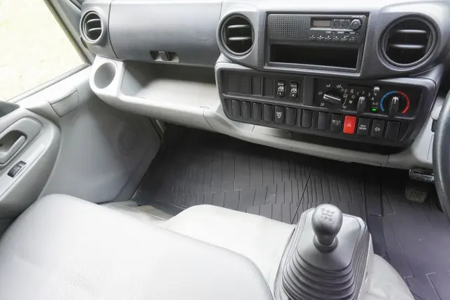 日野 デュトロ TKG-XZU655M(2WD)の写真42