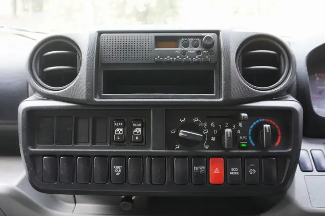 日野 デュトロ TKG-XZU655M(2WD)の写真43