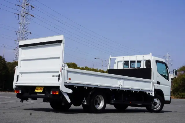 三菱 キャンター 2PG-FEB50(2WD)の写真2