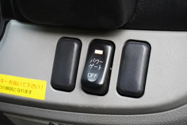 三菱 キャンター 2PG-FEB50(2WD)の写真44