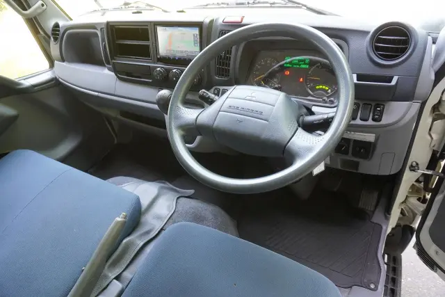 三菱 キャンター TKG-FBA20(2WD)の写真3