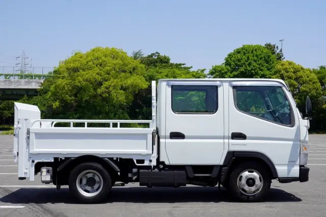 三菱 キャンター TKG-FBA20(2WD)の写真11