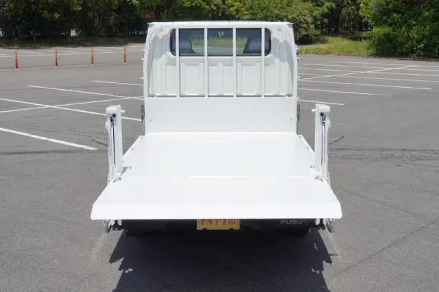 三菱 キャンター TKG-FBA20(2WD)の写真17