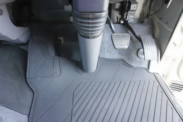 三菱 キャンター TKG-FBA20(2WD)の写真38