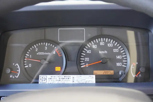 いすゞ エルフ TPG-NKR85AN(2WD)の写真4