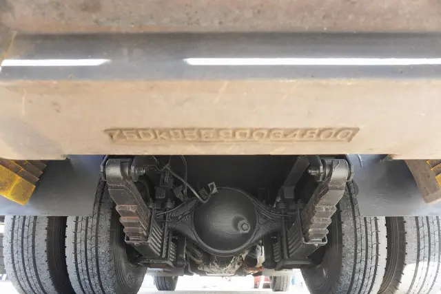 いすゞ エルフ TPG-NKR85AN(2WD)の写真6