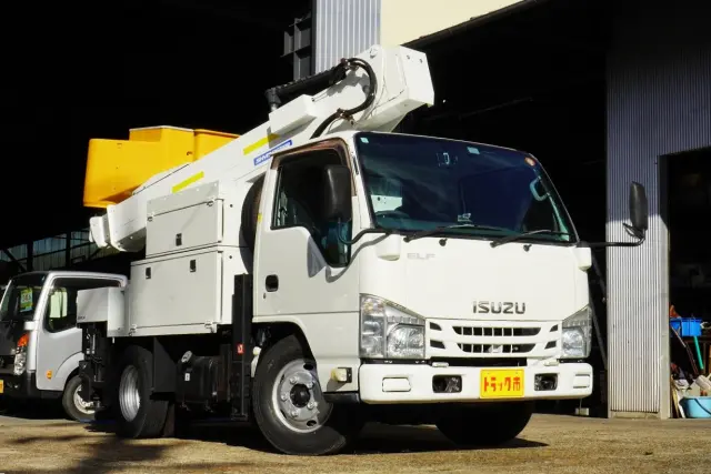 いすゞ エルフ TPG-NKR85AN(2WD)の写真8