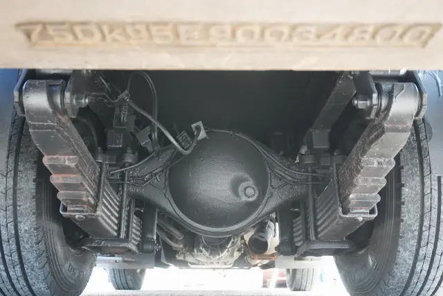 いすゞ エルフ TPG-NKR85AN(2WD)の写真27