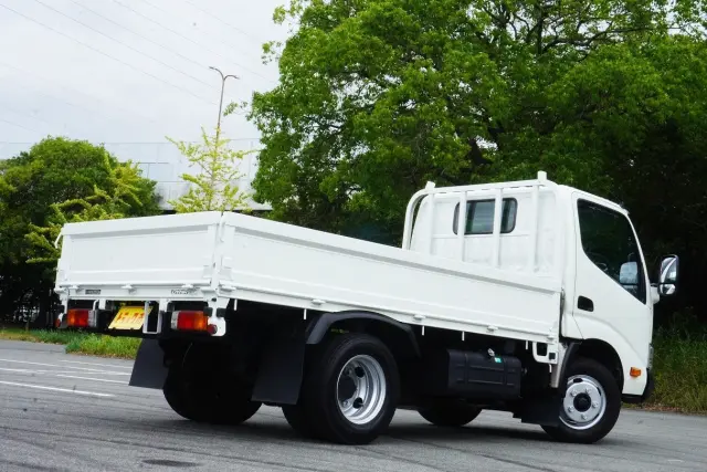 トヨタ ダイナ TKG-XZC605(2WD)の写真2