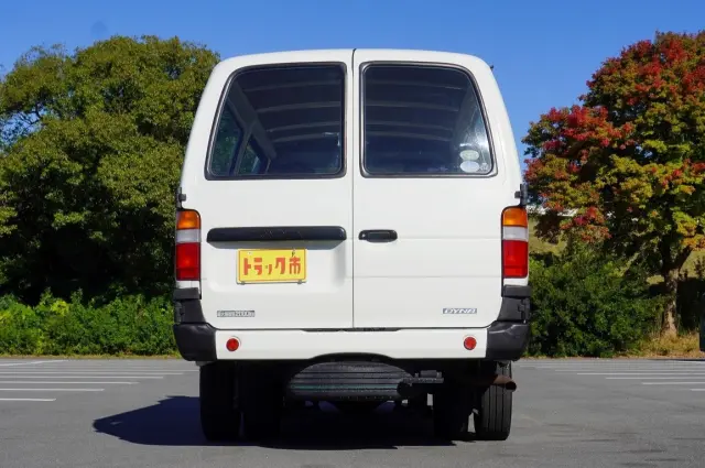 トヨタ トヨエース TKG-XZC605V(2WD)の写真11