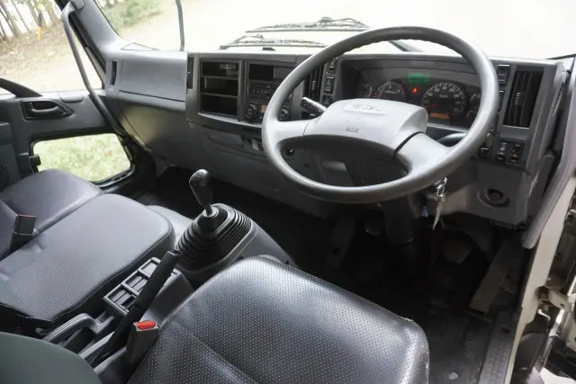 いすゞ フォワード TKG-FRR90S2(2WD)の写真3
