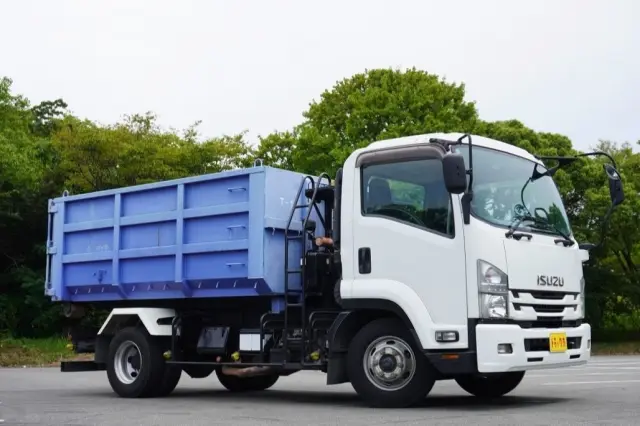 いすゞ フォワード TKG-FRR90S2(2WD)の写真10