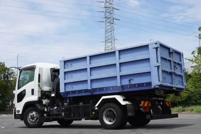 いすゞ フォワード TKG-FRR90S2(2WD)の写真13