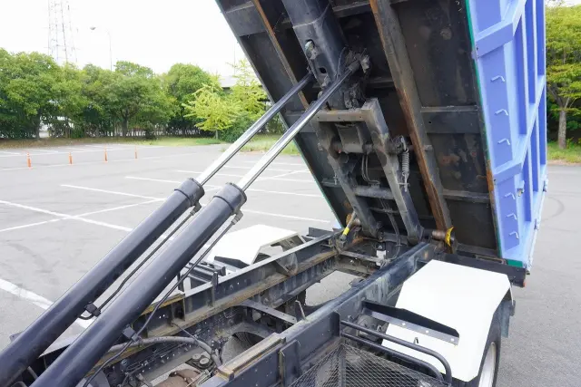 いすゞ フォワード TKG-FRR90S2(2WD)の写真29