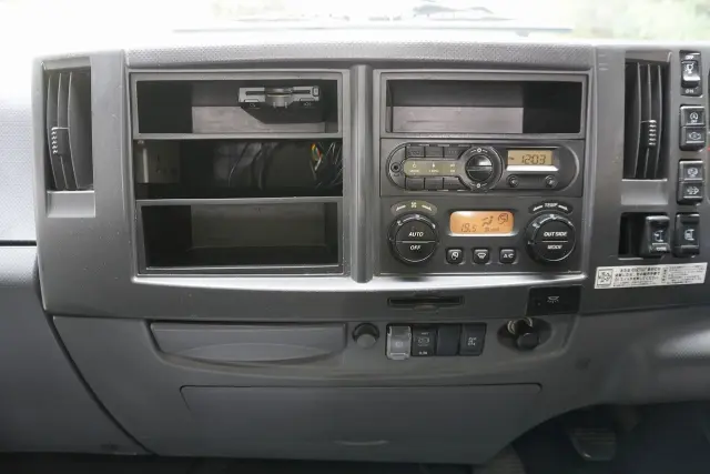 いすゞ フォワード TKG-FRR90S2(2WD)の写真42