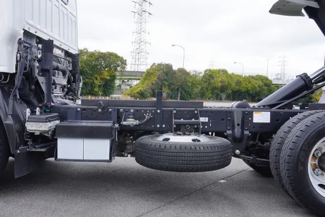 いすゞ エルフ 2RG-NJR88AN(2WD)の写真28