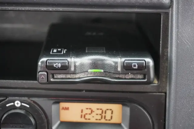 いすゞ エルフ 2RG-NJR88AN(2WD)の写真47