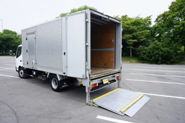 トヨタ ダイナ 2RG-XZU722(2WD)の写真21