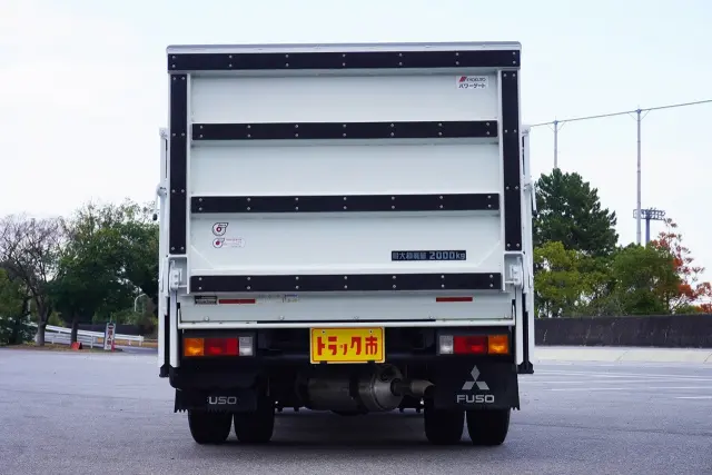 三菱 キャンター 2RG-FBA20(2WD)の写真10