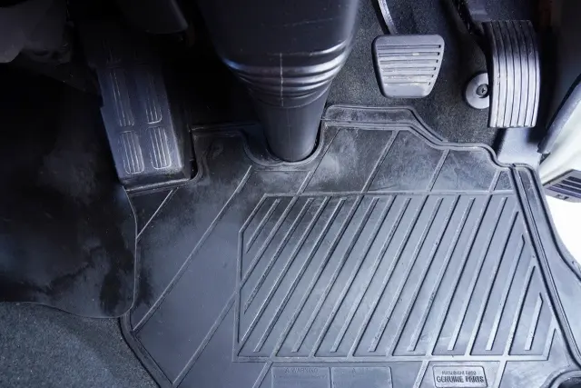 三菱 キャンター 2RG-FBA20(2WD)の写真39