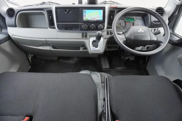 三菱 キャンター 2RG-FBA20(2WD)の写真44