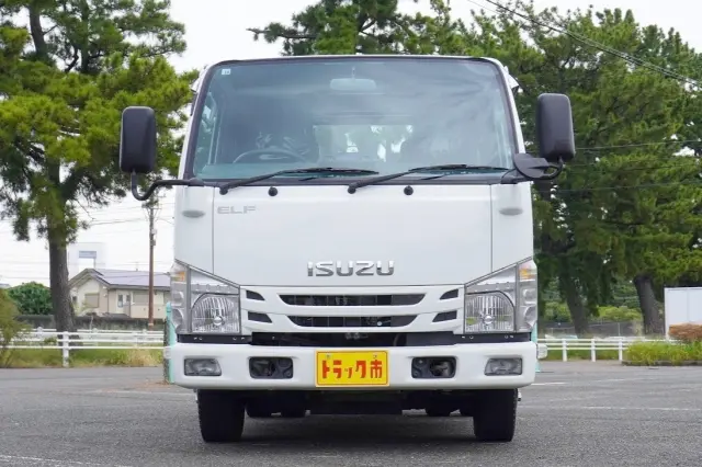 いすゞ エルフ 2RG-NJR88A(2WD)の写真8