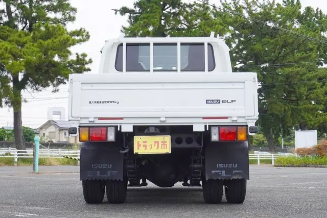 いすゞ エルフ 2RG-NJR88A(2WD)の写真11