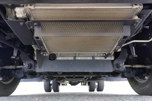 いすゞ エルフ 2RG-NJR88A(2WD)の写真25