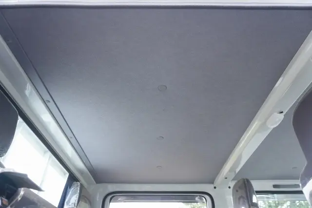 いすゞ エルフ 2RG-NJR88A(2WD)の写真46