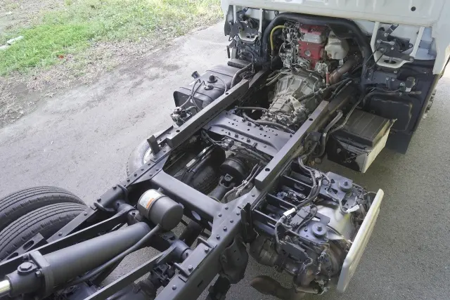 日野 デュトロ 2KG-XZU675T(4WD)の写真30