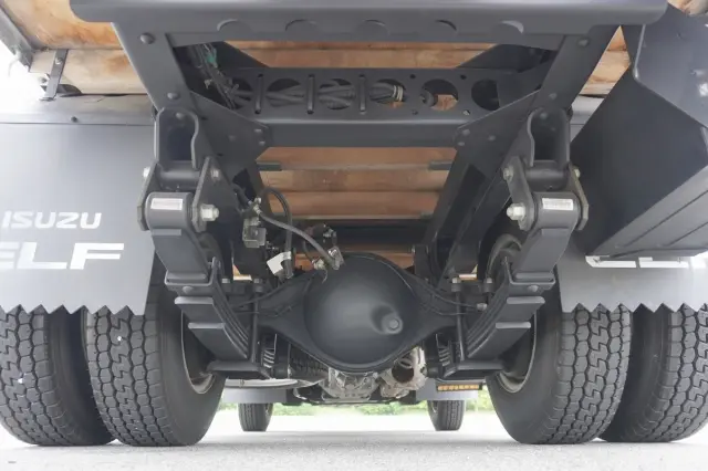 いすゞ エルフ TPG-NKR85A(2WD)の写真6