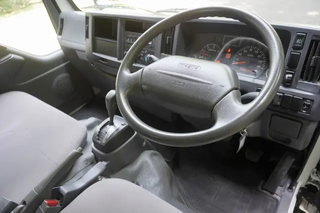 マツダ タイタン TRG-LJR85A(2WD)の写真3