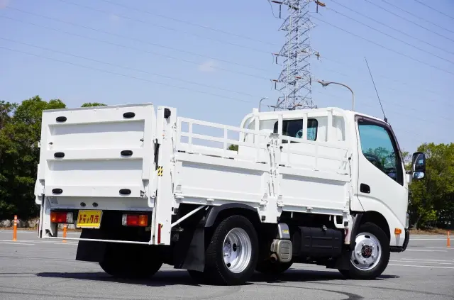 トヨタ トヨエース TKG-XZU675(4WD)の写真2