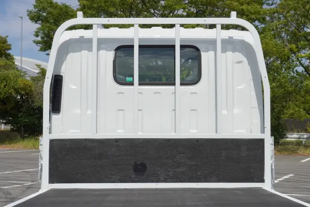 いすゞ エルフ TKG-NLR85AR(2WD)の写真18