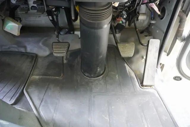 いすゞ エルフ TKG-NLR85AR(2WD)の写真39