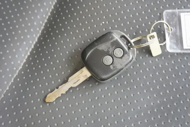 いすゞ エルフ TKG-NLR85AR(2WD)の写真50