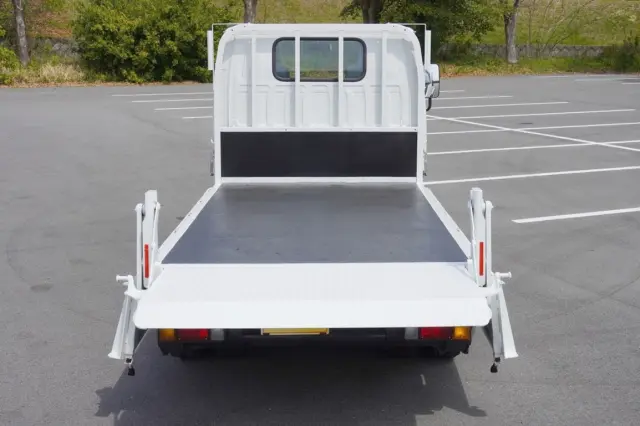 マツダ タイタン TRG-LHR85A(2WD)の写真16