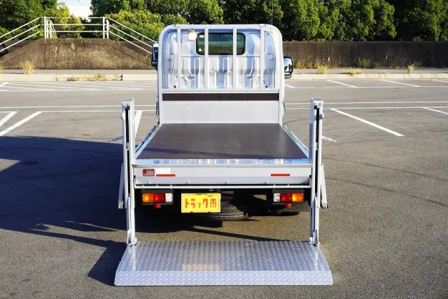 トヨタ ダイナ 3BF-TRY230(2WD)の写真18