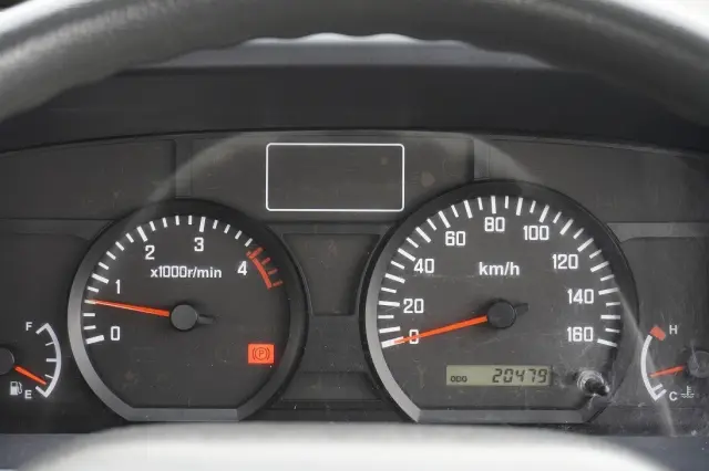 いすゞ エルフ TKG-NJR85A(2WD)の写真4