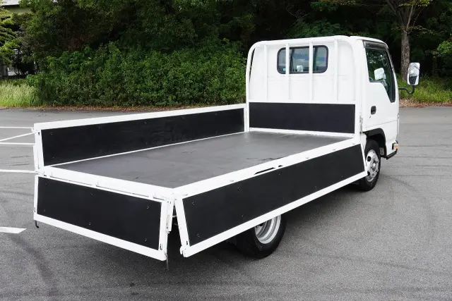 いすゞ エルフ TKG-NJR85A(2WD)の写真17