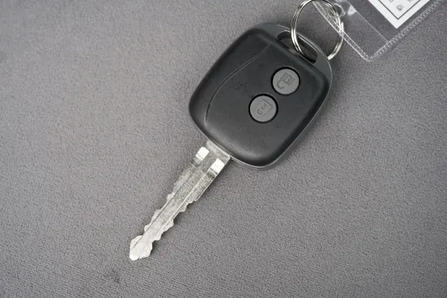 いすゞ エルフ TKG-NJR85A(2WD)の写真49