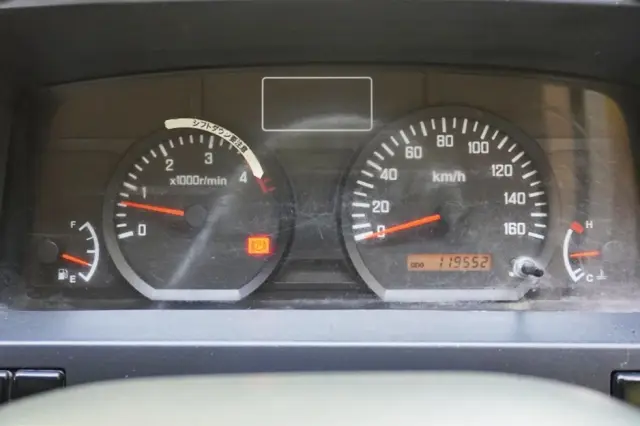 いすゞ エルフ TKG-NKR85AN(2WD)の写真4