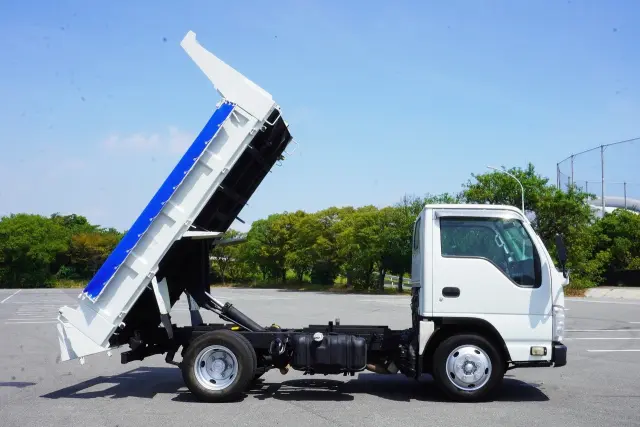 いすゞ エルフ TKG-NKR85AN(2WD)の写真15