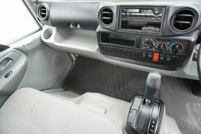 日野 デュトロ TKG-XZC605M(2WD)の写真40