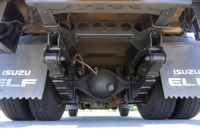 いすゞ エルフ TKG-NKR85A(2WD)の写真6