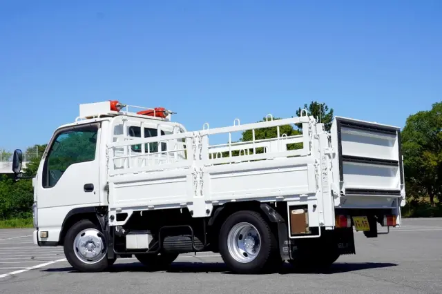 いすゞ エルフ TKG-NKR85A(2WD)の写真12