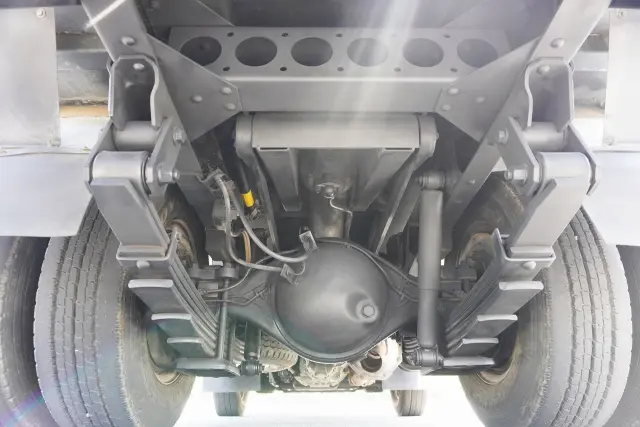 いすゞ エルフ TPG-NKR85AD(2WD)の写真6