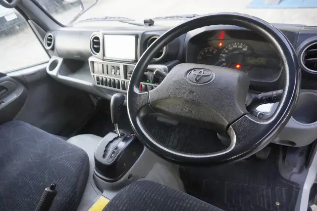 トヨタ ダイナ LDF-KDY231(2WD)の写真3