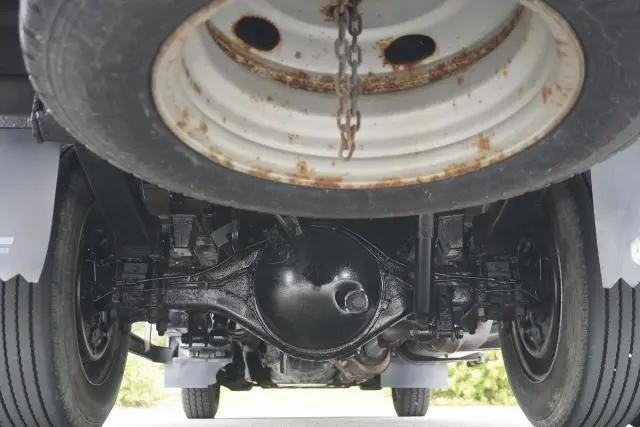 いすゞ エルフ BKG-NLR85AR(2WD)の写真29