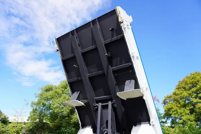 日野 デュトロ 2RG-XZU600T(2WD)の写真7